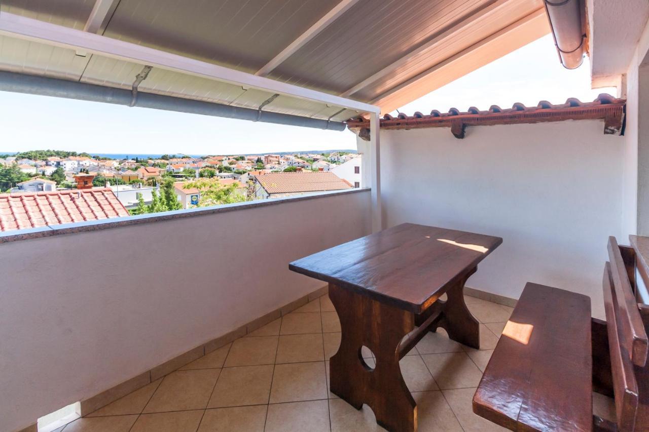 Apartments & Rooms Strcic Petra Krk Town Exterior photo